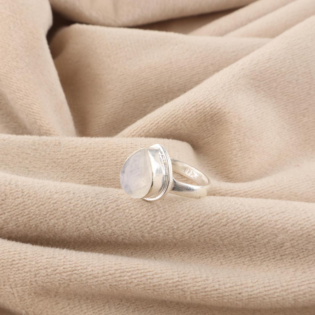 Natural Rainbow Moonstone Gemstone 925 Sterling Silver Wedding Jewelry Elegant Ring For Her RR-76-26