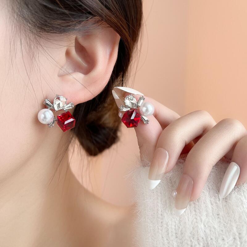 Exquisite Red Rhinestone Floral Square Stud Earrings for Women Girls Fashion Sweet Luxury Dangle Earrings Jewelry Accessories