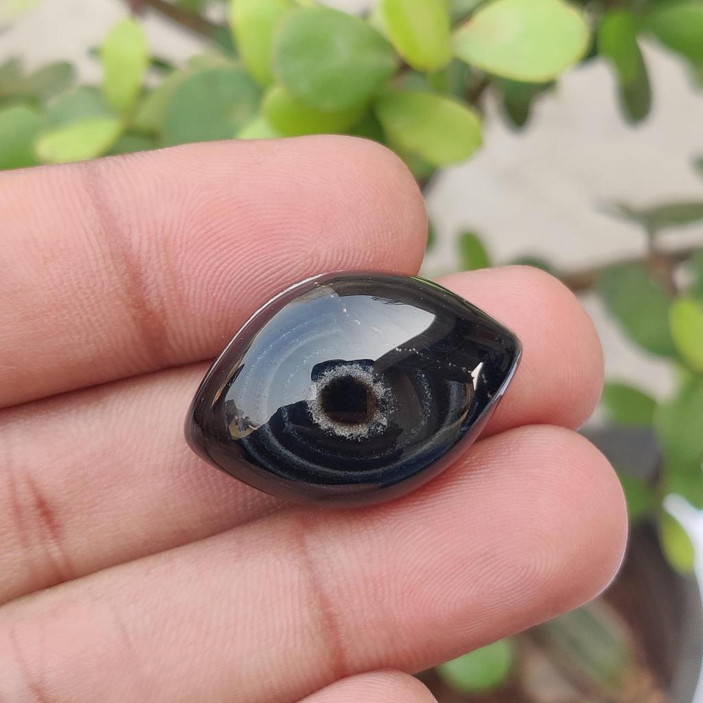 Eagle Eye Black Banded Agate Gemstone, 50.35 Carat, 28x20x13 MM Size.