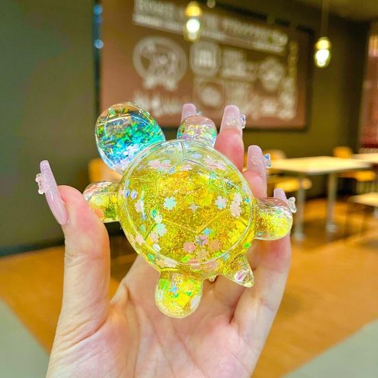 Turtle Ornament Lightweight Glow in Dark Shiny Turtle Figurine 30 Minutes After Light Exposure Glowing Statue Keychains Home Decor