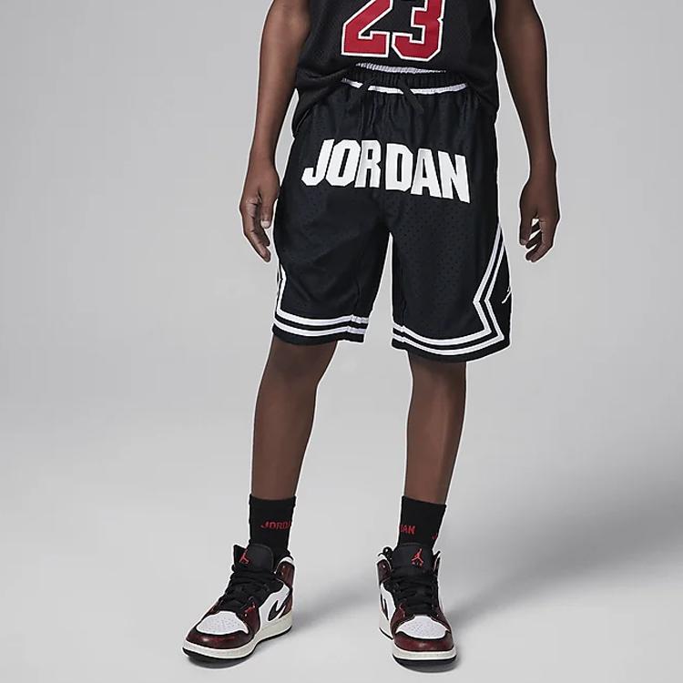 Nike Proste Oddychające Szorty Pięciopunktowe z Nadrukiem Liter Dziecięce szorty Czarne HQ7112-010