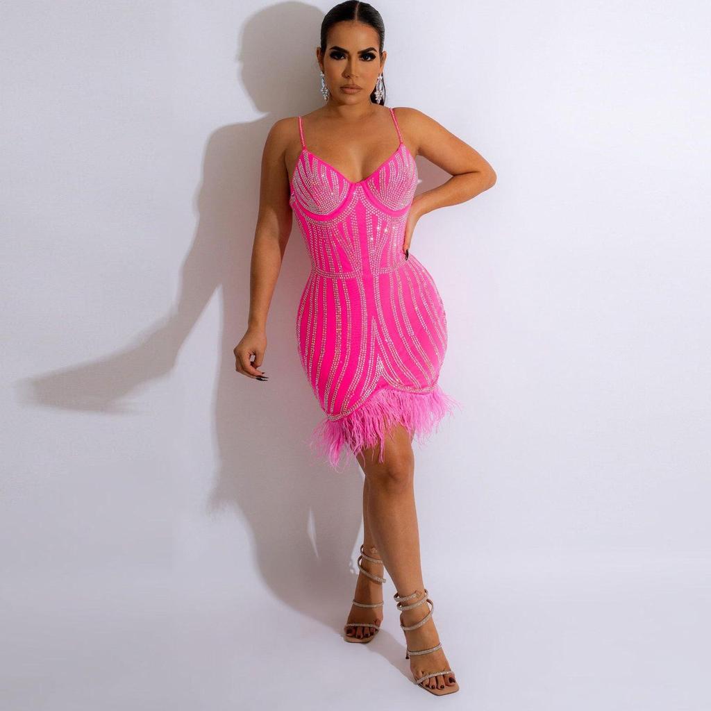 CQK2601 Robe Sexy Européenne-Américaine en Plumes avec Strass