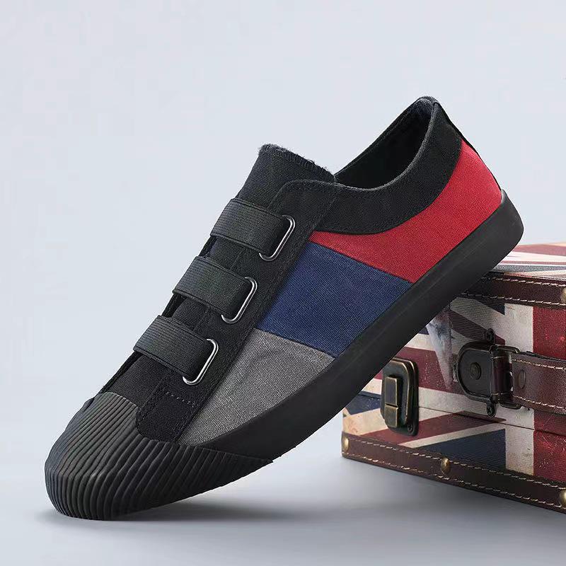 Men's 2026 Spring Canvas Slip-On Shoes: Solid Color, Breathable, Casual Low-Top Flats