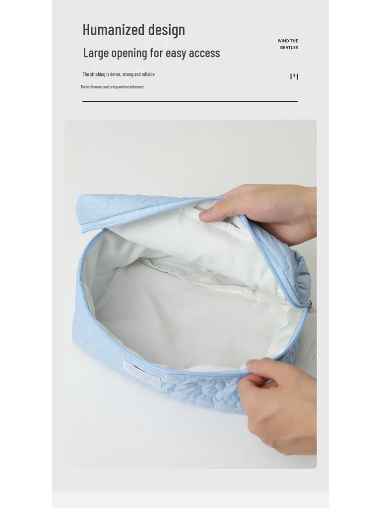 Cloud Makeup Bag: Portable Soft Travel Organizer with Large Capacity, Fluffy Design, Perfect for Makeup or Pencil Storage