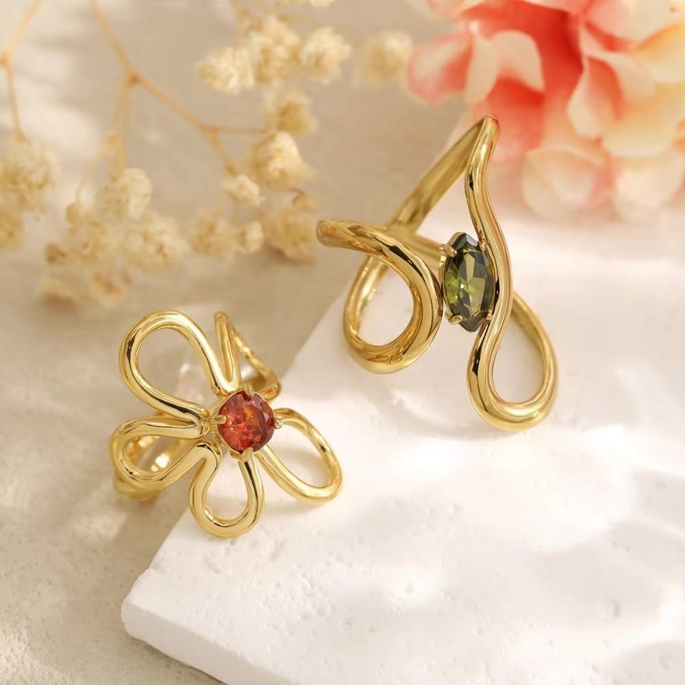 Trendy 18K Gold Plated Irregular Rings Chic Exquisite Luxury Vintage Women Crystal Jewelry Stainless Steel Flower Ring Gift