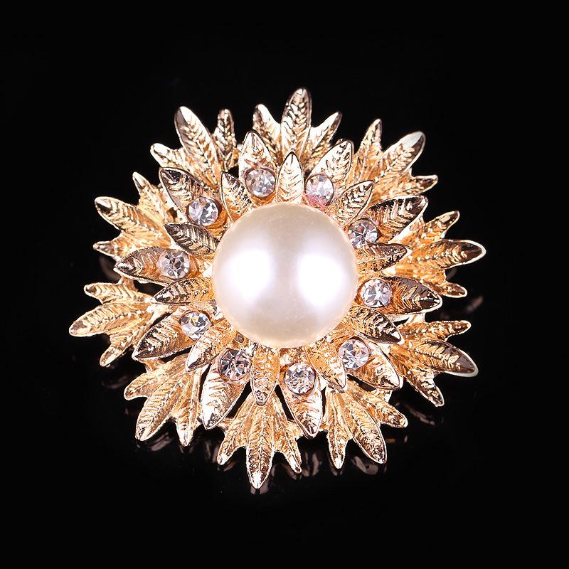 Fashion Large Pearl Brooch Hundred with Popular Women's Pins Exquisite Ethnic Style Hypoallergenic Affordable Luxury Enamel Brooch Long-Lasting Color