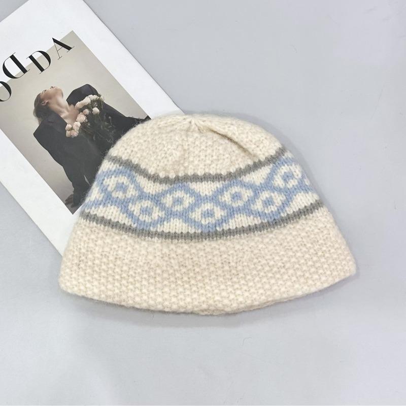 25 Early Autumn New Handwoven Jacquard Knitted Bucket Hat Women Show Face Small Bucket Hat Men and Women