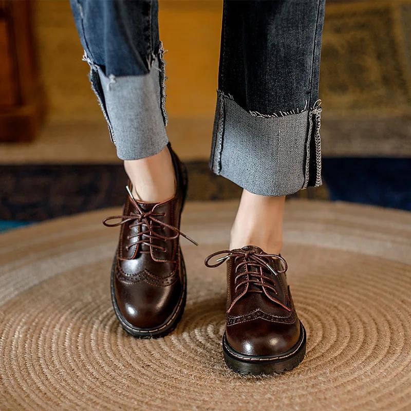 Woman Brogue Shoes Woman Platform Oxford Shoes Flats British Style Vintage Cut-Outs Flat Casual Women Shoes Student Retro