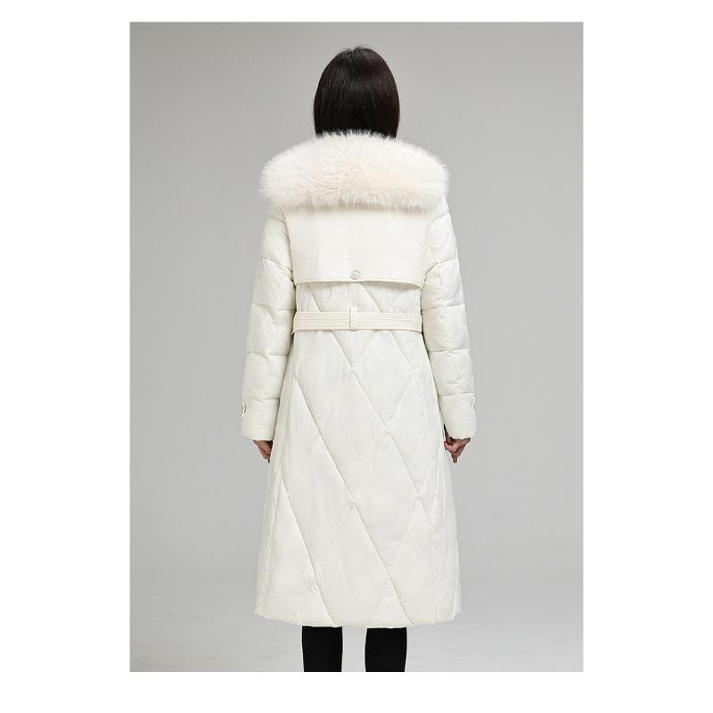 Elegantní a zeštíhlující dlouhý péřový kabát s velkým kožešinovým límcem pro dámskou zimní módu