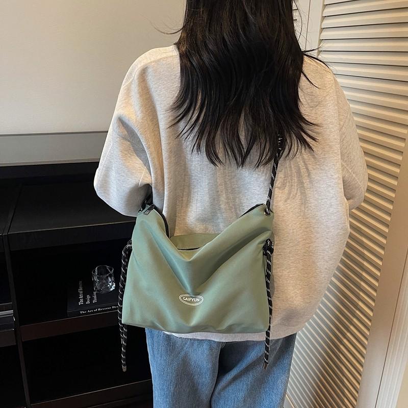 New fashion tote bag casual versatile bag female students class large capacity simple shoulder messenger bag