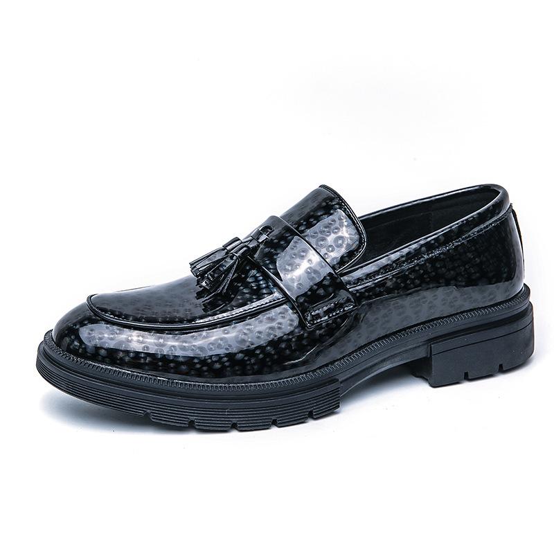 Men's Plus Size Tassel Leather Shoes for Formal Wear, Spring/Autumn Glossy Patent Finish, Perfect for Weddings and Business.