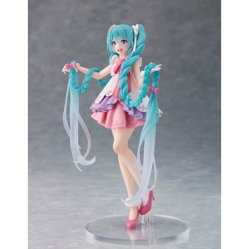 Hatsune Miku Wonderland Figure Rapunzel