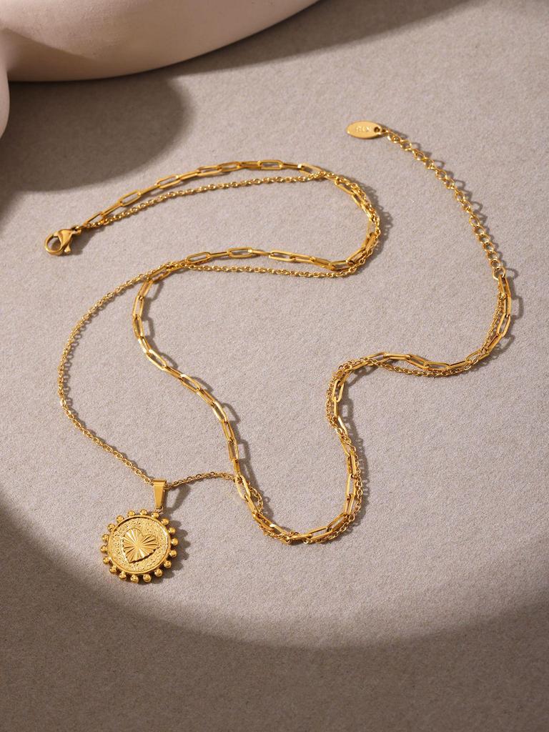 Qiong Yao Gold Embossed Peach Heart Sunflower Lace Necklace - Elegant Double Layer with Color Retention and Light Luxury Style.