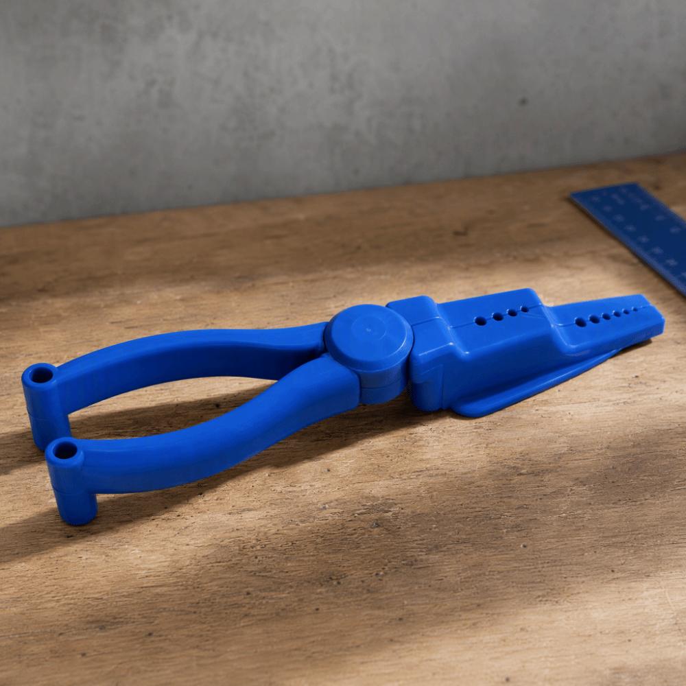 Plastic Sliding Joint Nail Holding Pliers Anti-Slip Nailing Auxiliary Clamp Hammering Nails