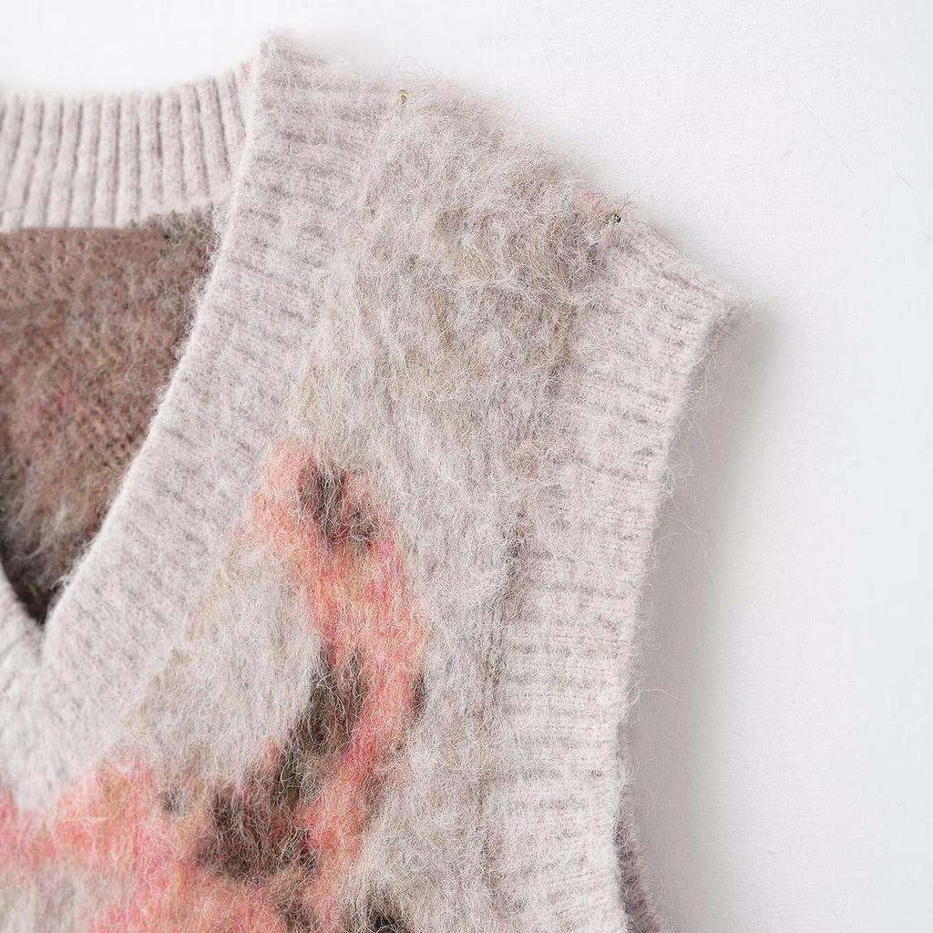 Spring 2025 Women's Brushed Jacquard Knit Vest - Simple & Elegant