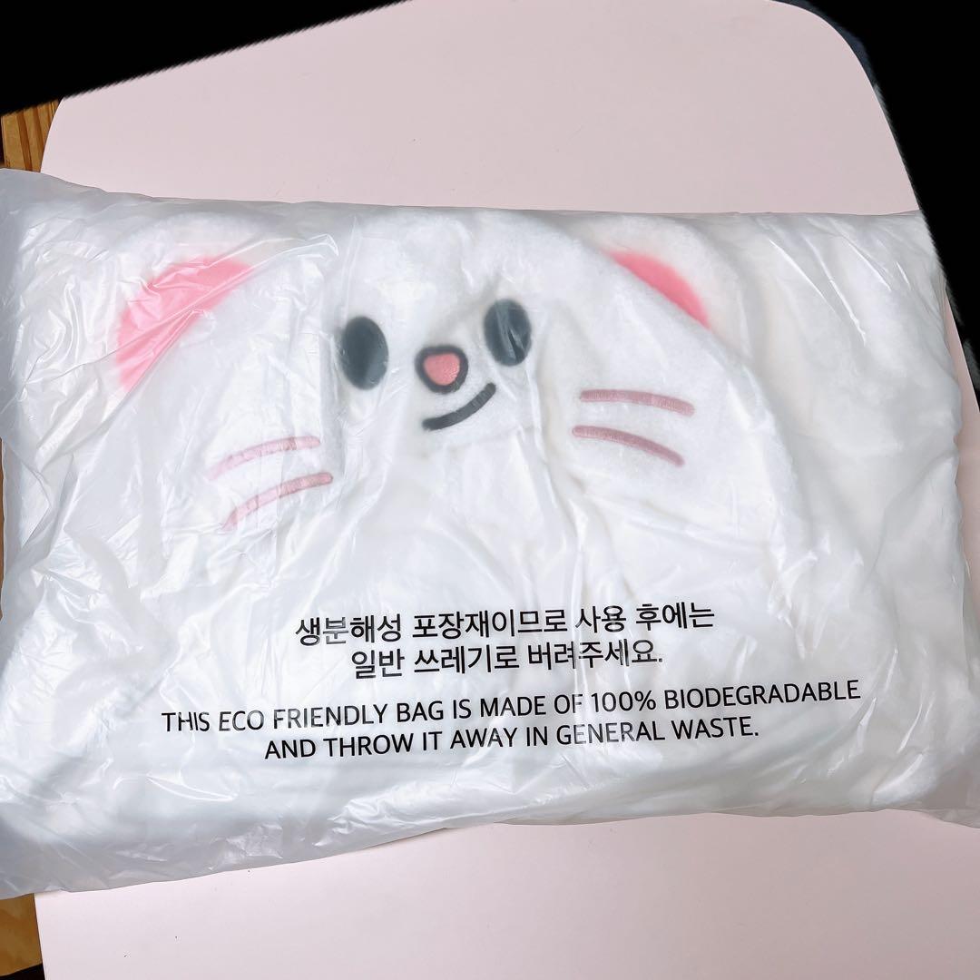 

[Б/У] StrayKids Fanmi 5 CLOCK Одеяло Genielet