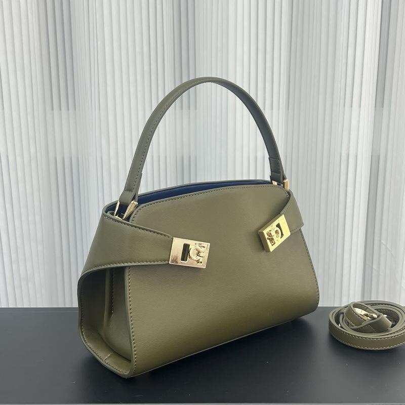 New leather women's bags, baguette bags, European and American light luxury handbags, large-capacity shoulder messenger bags, cross-border