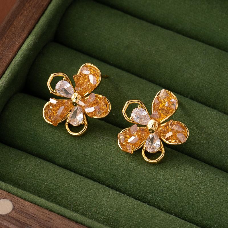 S911 high-end full diamond flower earrings women's light luxury niche fresh and sweet small flower stud earrings light luxury earrings