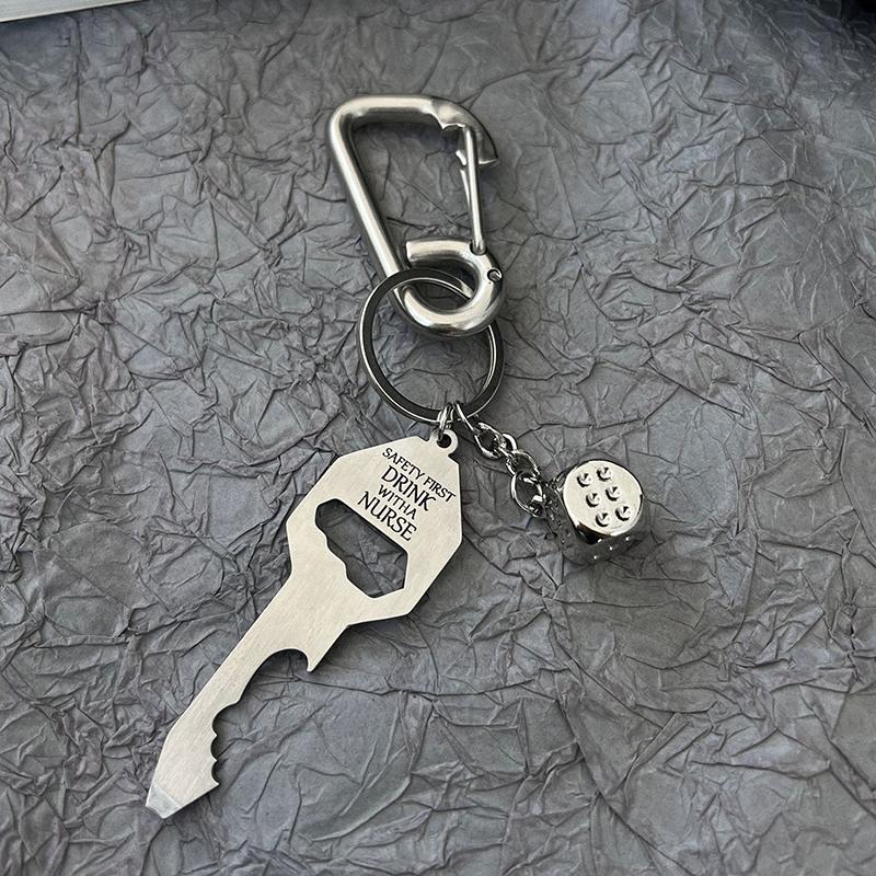Punk Star Oval Essential Icon Carabiner Keychain Pendant High Quality Keyring Creative Backpack Decoration Accessories Gifts