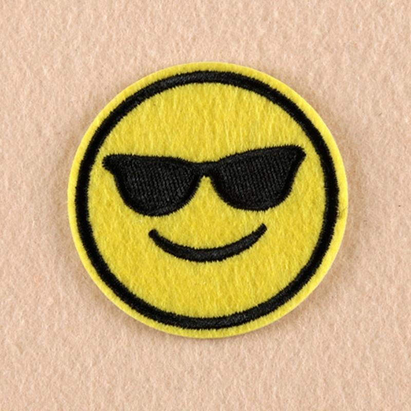 8Pcs Emoji Expression Emboidery Patches Patch Exaggerated Fabric Applique Ornaments Accessories 6.2x