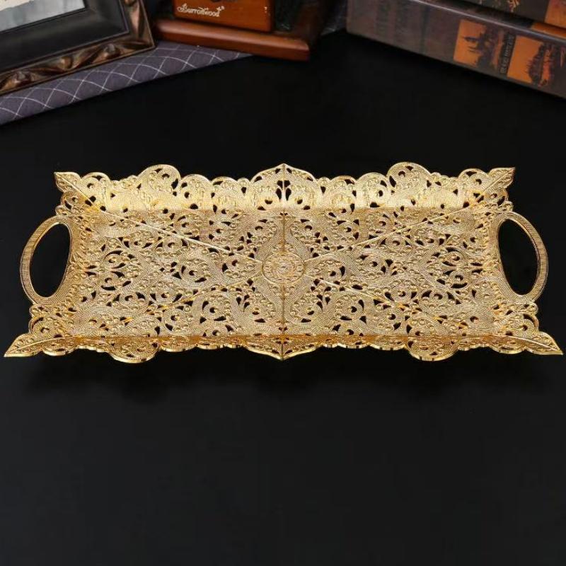 Hollow-Carved Design Metal Cake Tray With Rectangular Plate Hand Held Golden Food Fruit Tray For Home Wedding Decoration 33cm