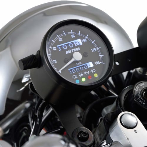 Mechanický rychloměr Daytona Motocykl Černé tělo/Černý panel/Bílá LED 60 Displej 140 km/h s indikátorem 15626