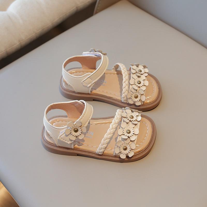 New Summer Woven Girls Sandals, Floral Princess Shoes, Soft Sole Beach Sandals for School-age Girls