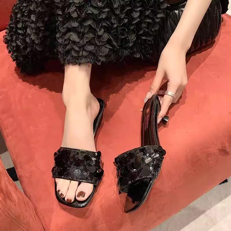 2025 new French sequined slippers women's summer fashion mid-heel non-slip one-word drag versatile square head slippers