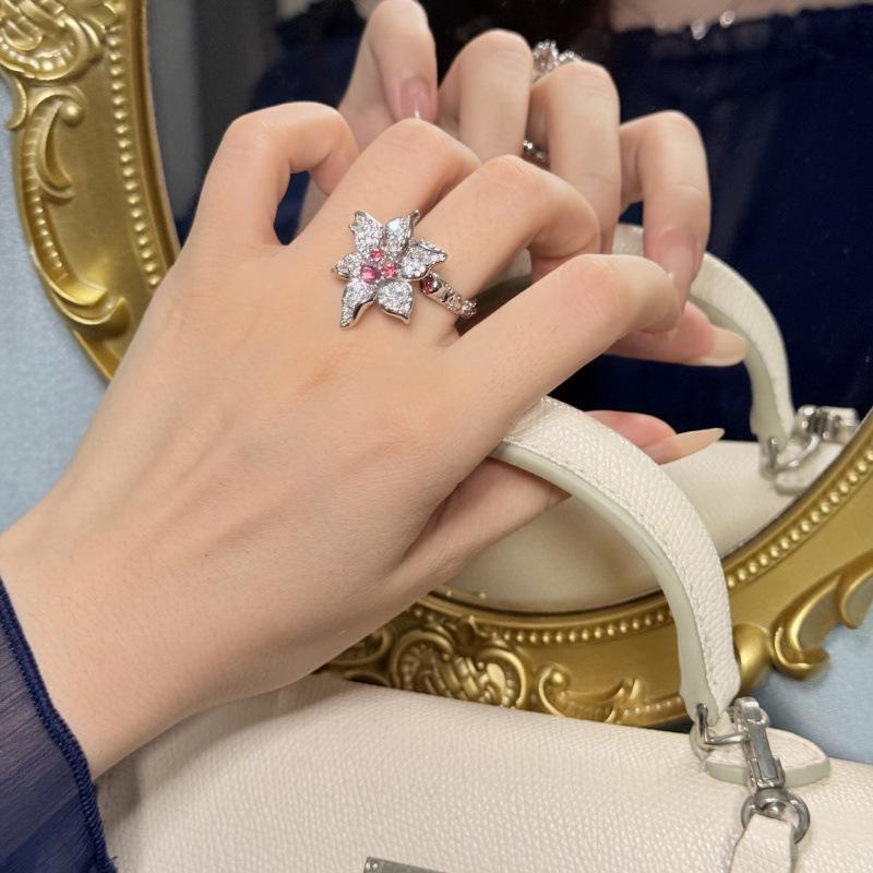 Elegant Pink Diamond Ice Flower Ring: Unique Luxury Design with Full Diamond Petals