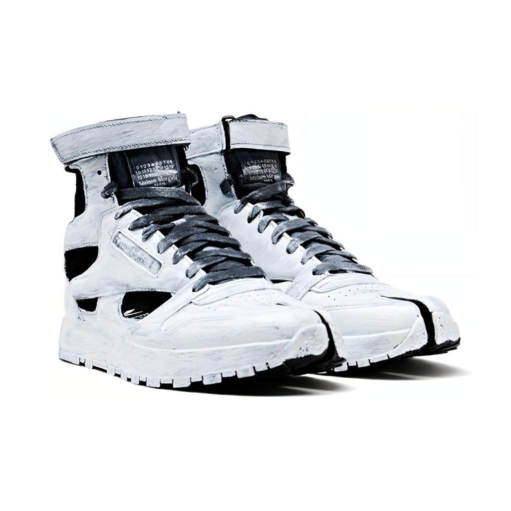 Reebok x Maison Margiela  Classic Leather Tabi High Whiteout Women Sneakers Black S39WS0099-P4242-H8666
