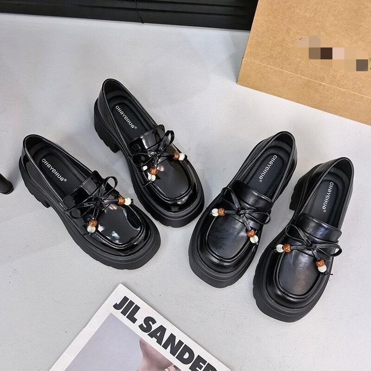 British Style Platform Small Leather Shoes Women's 2025 Early Autumn New Versatile Retro Round Head Beaded Lace-up Loafers