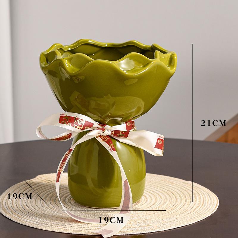 Elegant Luxury Small Vase for Wedding Decor and Floral Arrangements