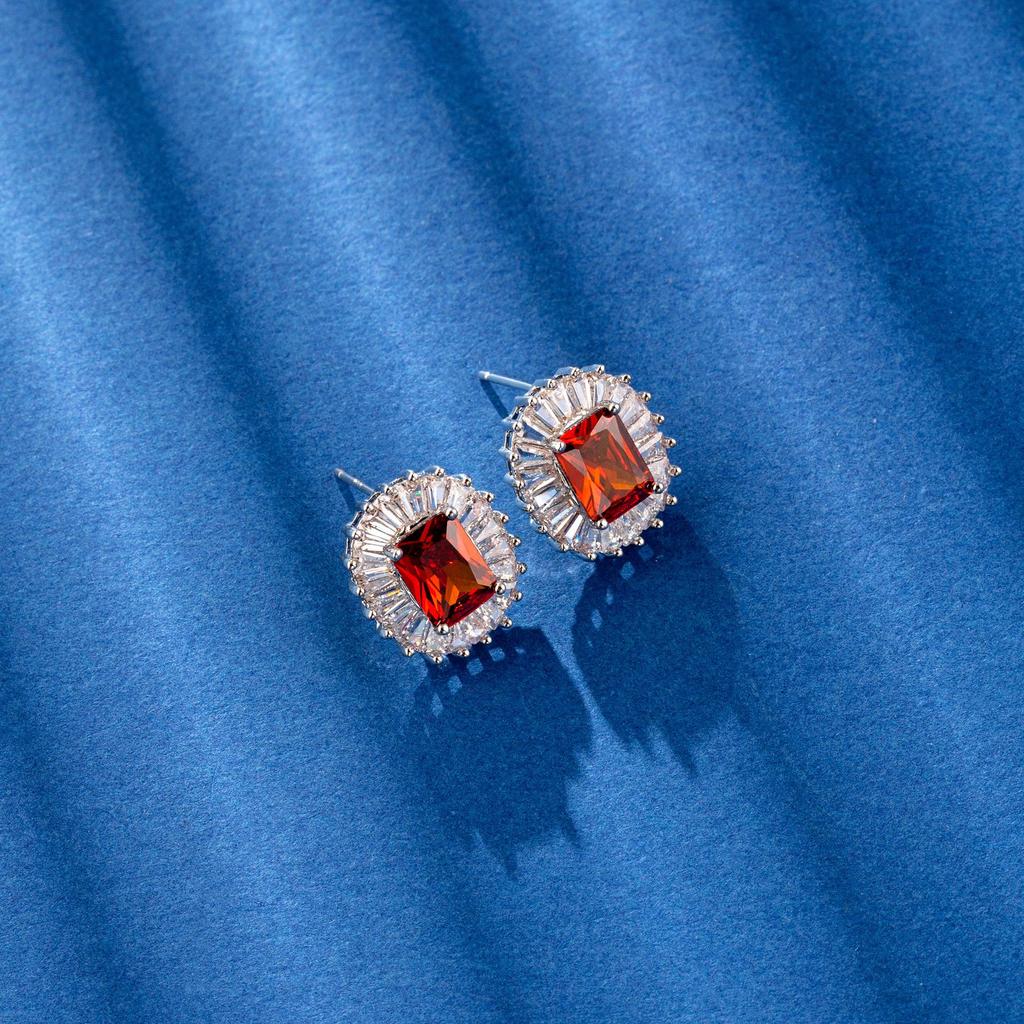 S925 Zircon Cube Stud Earrings: Luxurious, Trendy, Classic Ear Jewelry