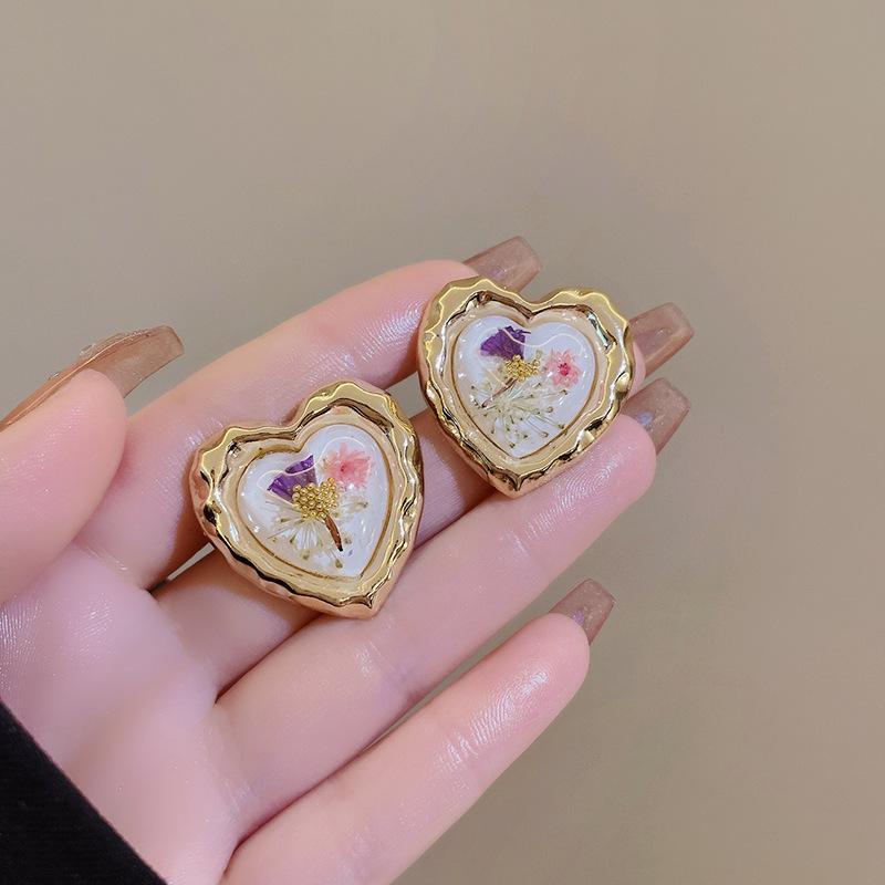 

Модные серьги-подвески для женщин белый