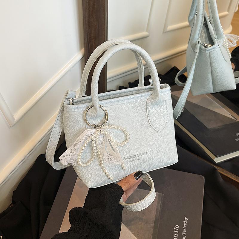 

Fresh and large-capacity popular summer vegetable basket new trend one-shoulder crossbody handbag women Without pendant синий