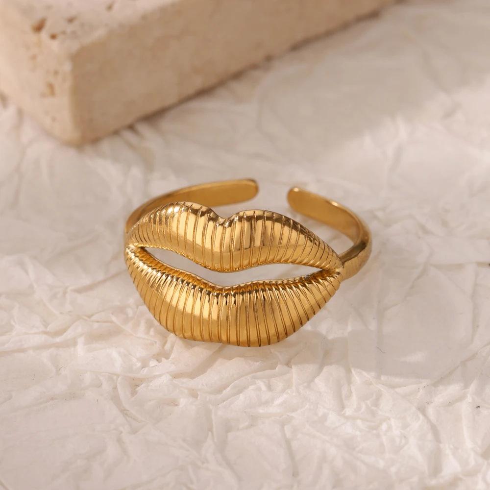 Retro stainless steel lip ring women's niche light luxury non-fading open ring new