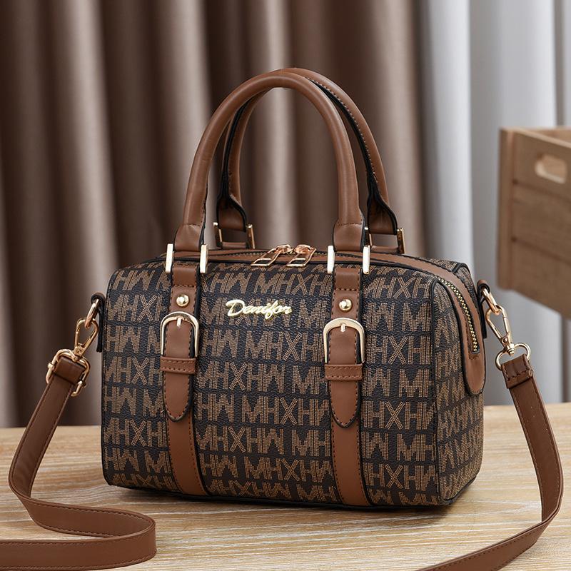 New Personalized Single Shoulder Crossbody Bag European American Large Capacity Women'S Pillow Bag Fashion Boston Ladies Handbag