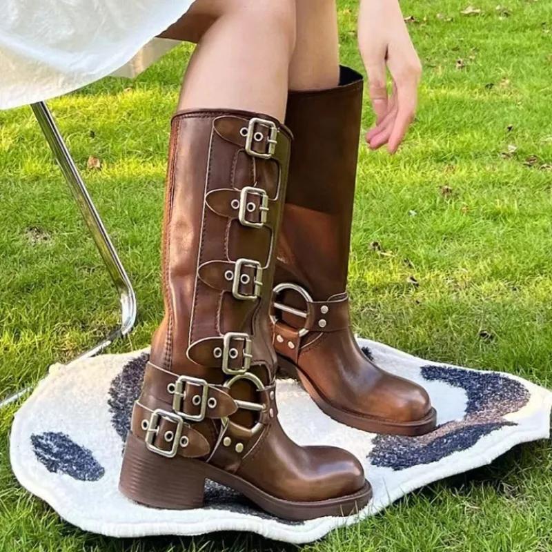 2024 Trendy New Metal Belt Buckle Design Punk Style Zapatilla Black PU Leather Thick Bottom Thick Heel Women's Motorcycle Boots