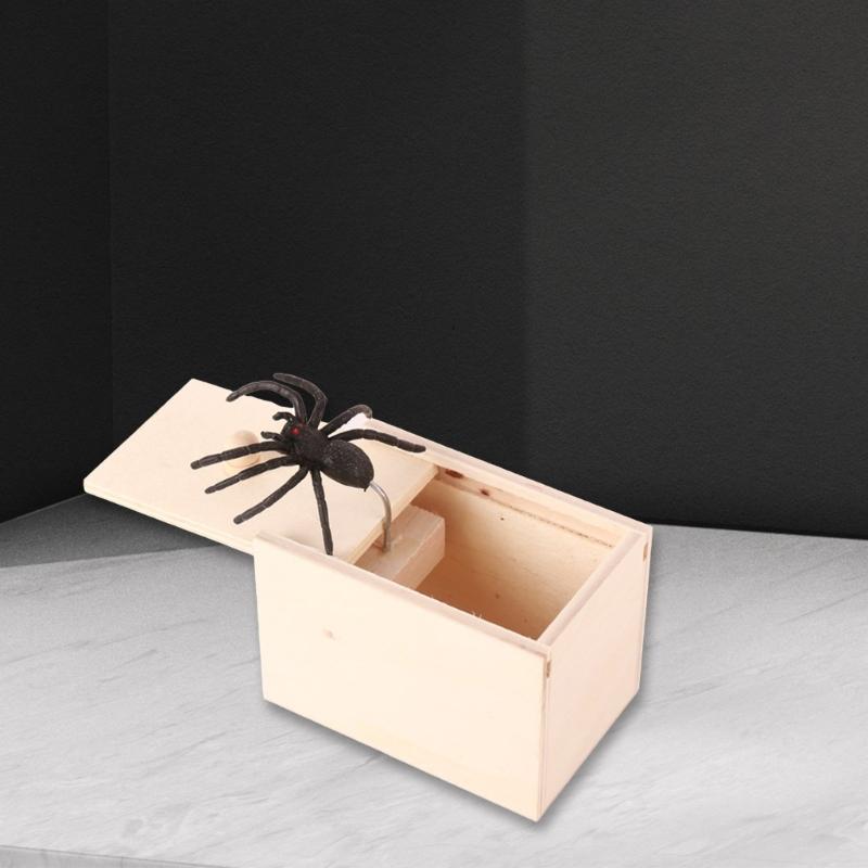Novelty Joke Spiders In a Box Toy Lifelikes Surpriss Portable Accessory for Party Supplies and Office Supplies Pranks