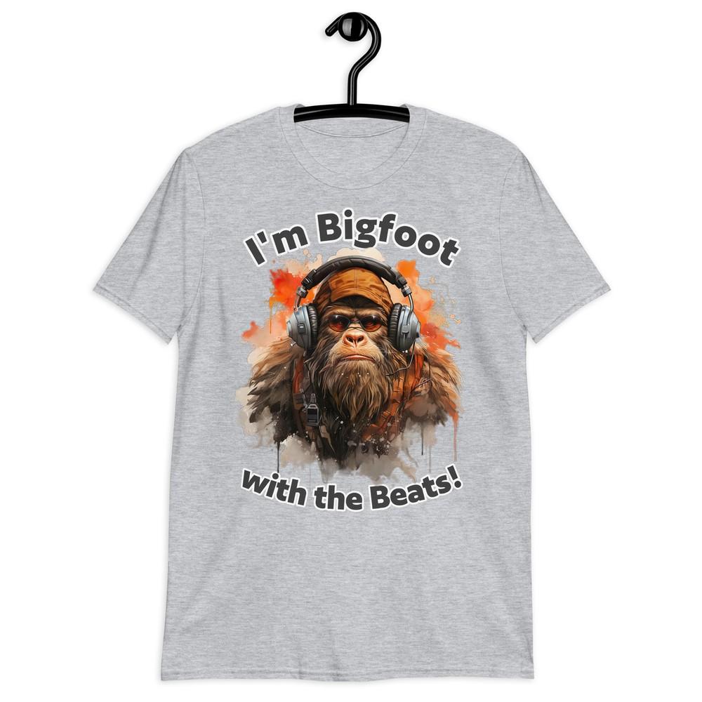 

Stylish T-Shirt Sasquatch and Headphones I m Bigfoot with the Beats! Tee Shirt S