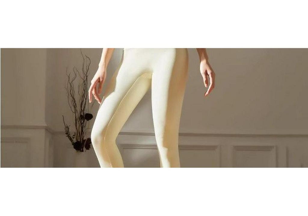 Nude Feeling Butt-Lifting High-Waist Yoga Capris: Breathable, Quick-Dry, Tummy-Control Fitness Pants for Women