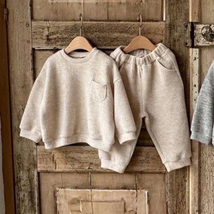 Unisex Korean-Style Casual Sports Set: Loose-Fit Long Sleeve & Pants with Pockets for Kids