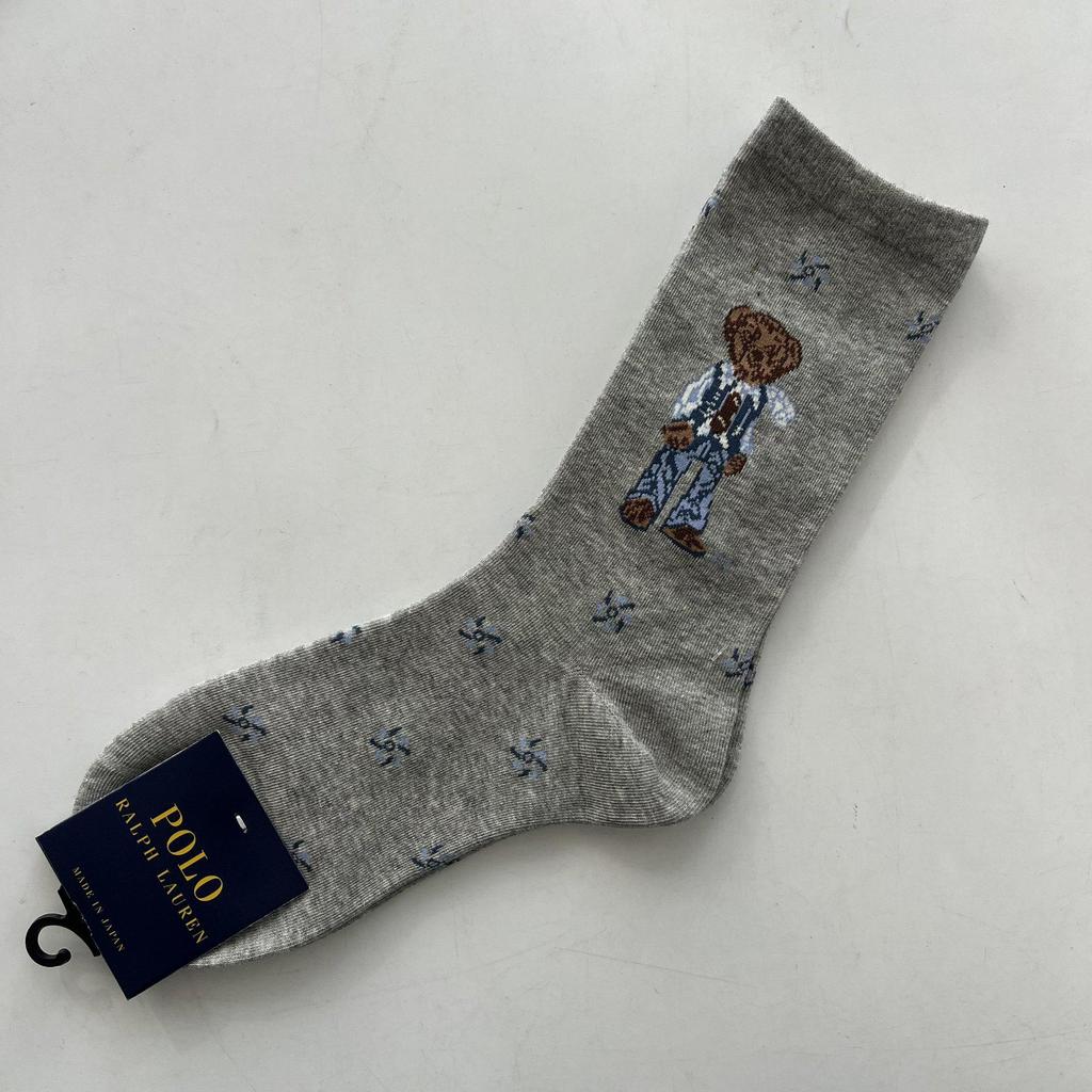 Trendy Mid-Calf Women's Cotton Socks - Four Seasons Style with Cartoon Little Bear Design