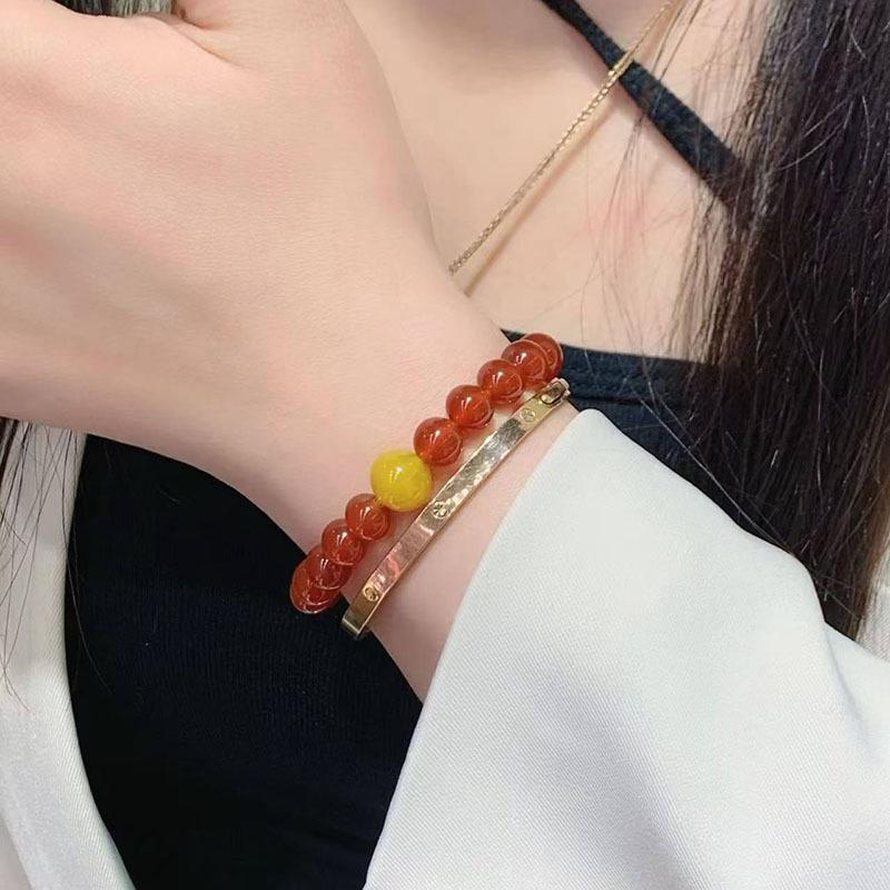 Natural Red & Yellow Agate Bracelets: Fashionable and Simple Unisex Jewelry.