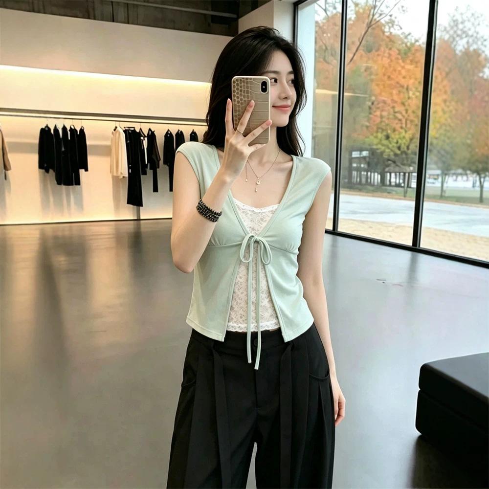 Lace splicing fake two-piece short-sleeved T-shirt women's summer slim-fitting and thin temperament Spice girl short top