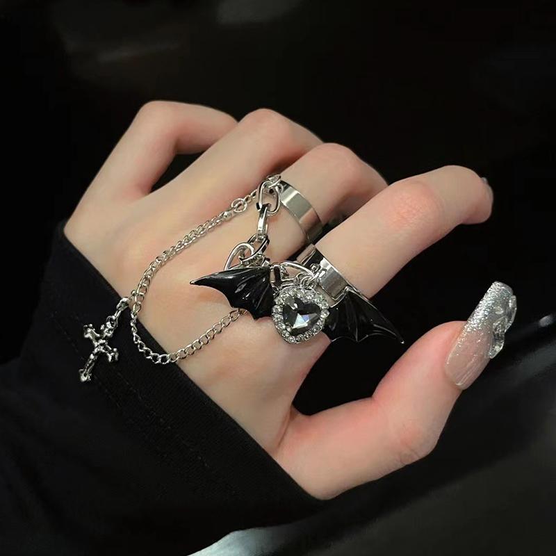 Y2K Little Devil Heart Wing Ring for Women Men Gothic Dark Cross Chain Pendant Love Crystal Opening Two Fingers Fashion Jewelry