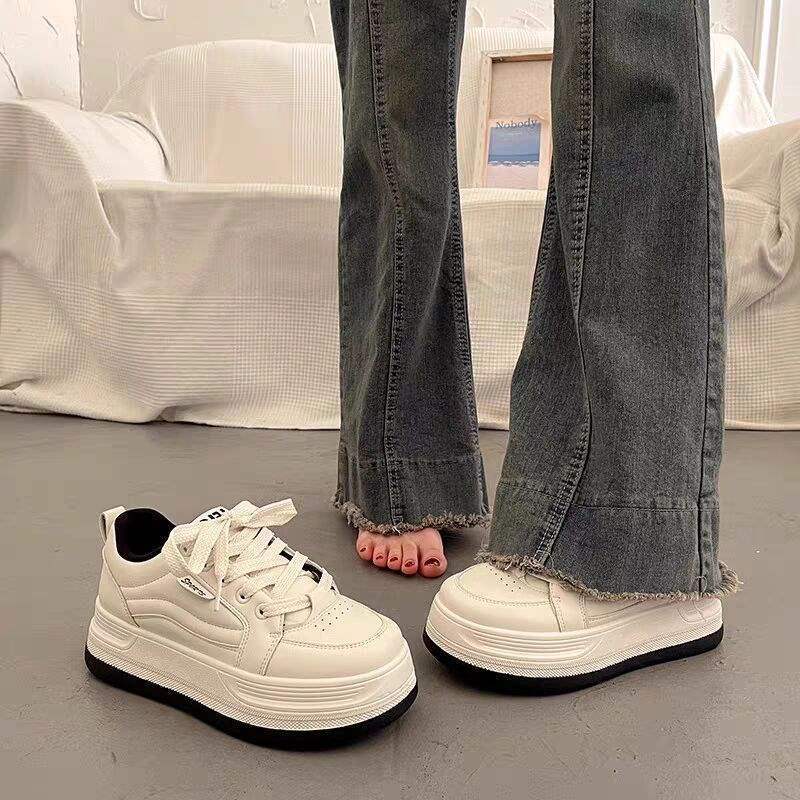 Girls little white shoes autumn children's board shoes 2025 new girls sports shoes fashion versatile children's casual shoes