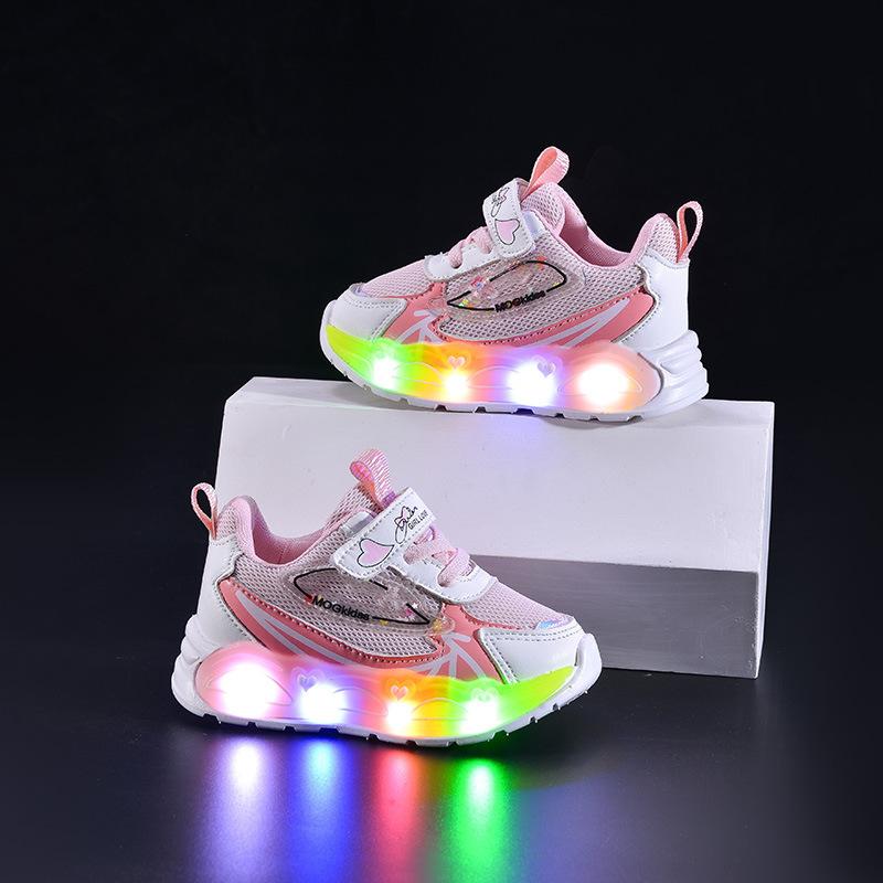 Fashion Kids Sports Shoes Spring New Girl Breath Mesh Shoe Simple Soft Soled Child Casual Shoes Anti Slip Girls LED Light Shoe