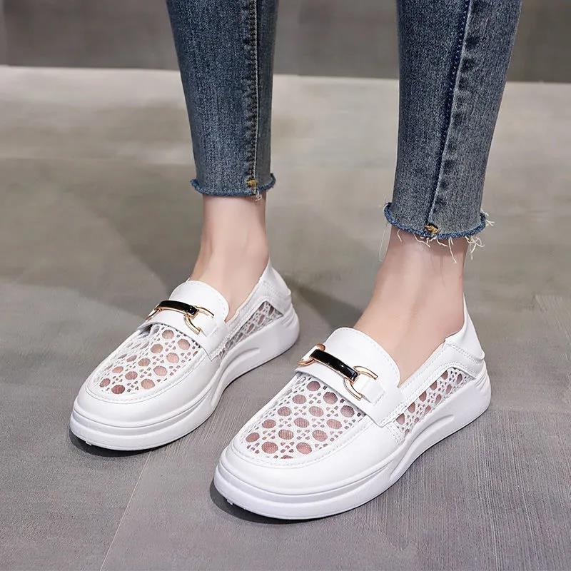 Zapatos blancos planos casuales para mujer All-match sección delgada  Mocasines transpirables Zapatos de cuero hueco para mujer Cómodos y  transpirables comprar a buen precio — entrega gratuita, reseñas reales con  fotos —