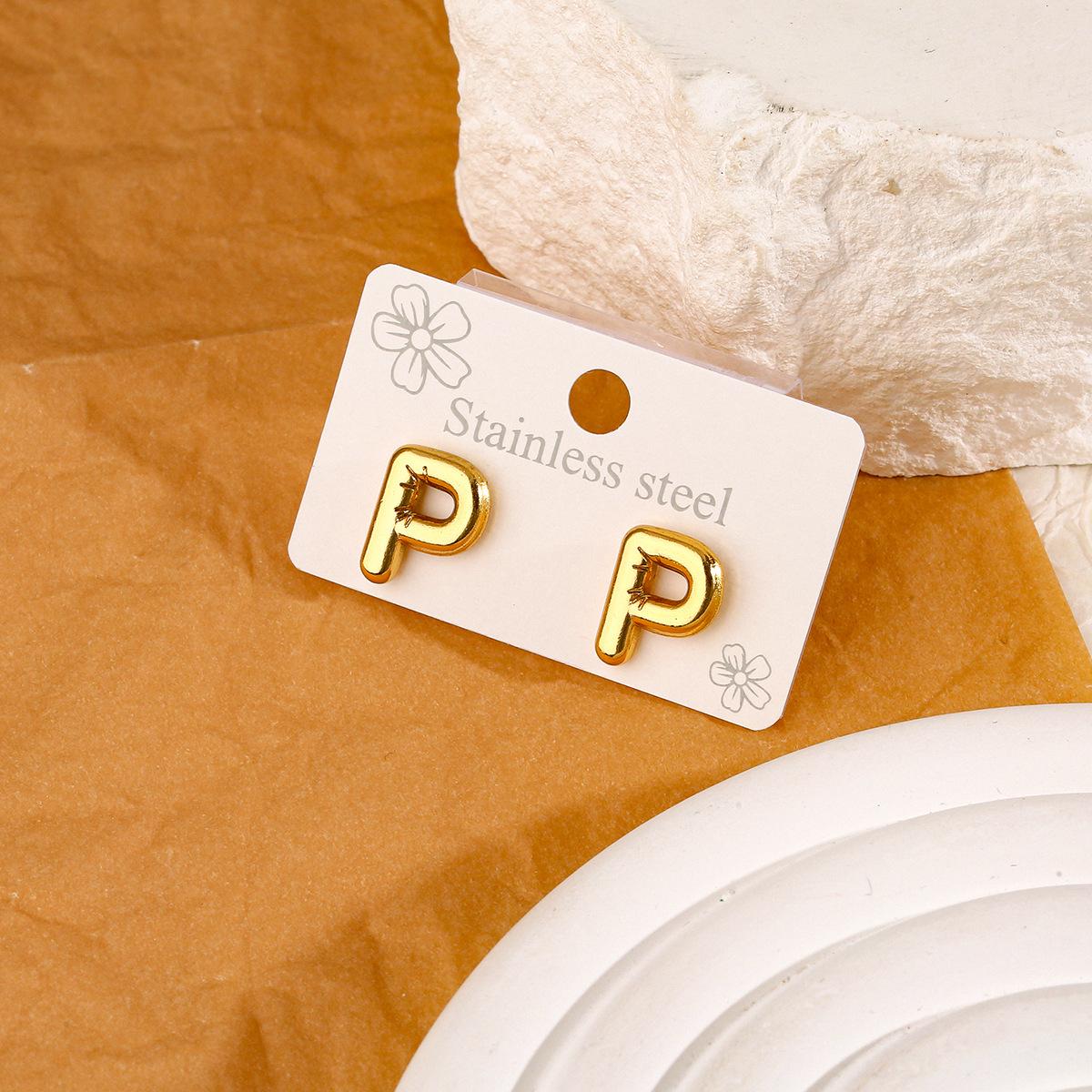 

Серьги-пусеты из титановой стали с золотым покрытием, дизайн с 26 буквами европейского и американского алфавита